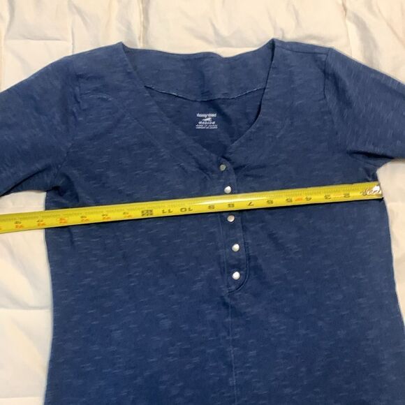 Horny toad, ladies medium, long sleeve T shirt, 1/4 button down, like new - Picture 7 of 12